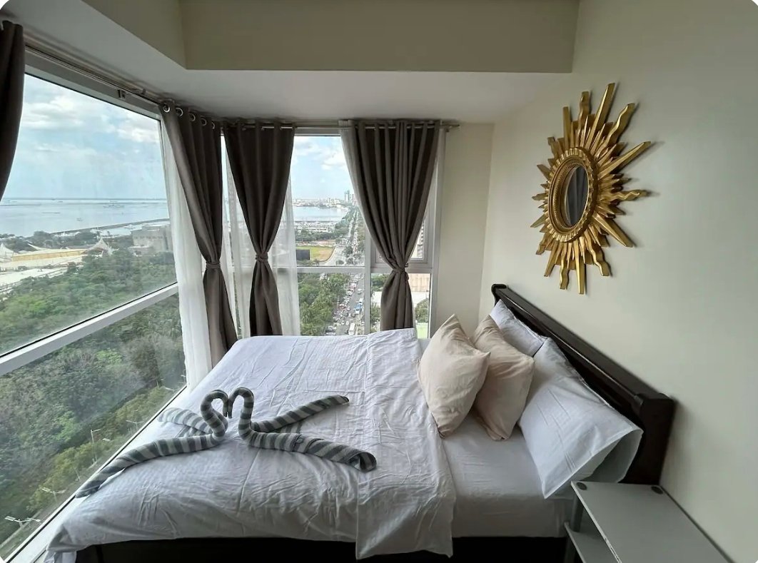 Relaxing staycation at Smdc Breeze near airport moa and picc ccp