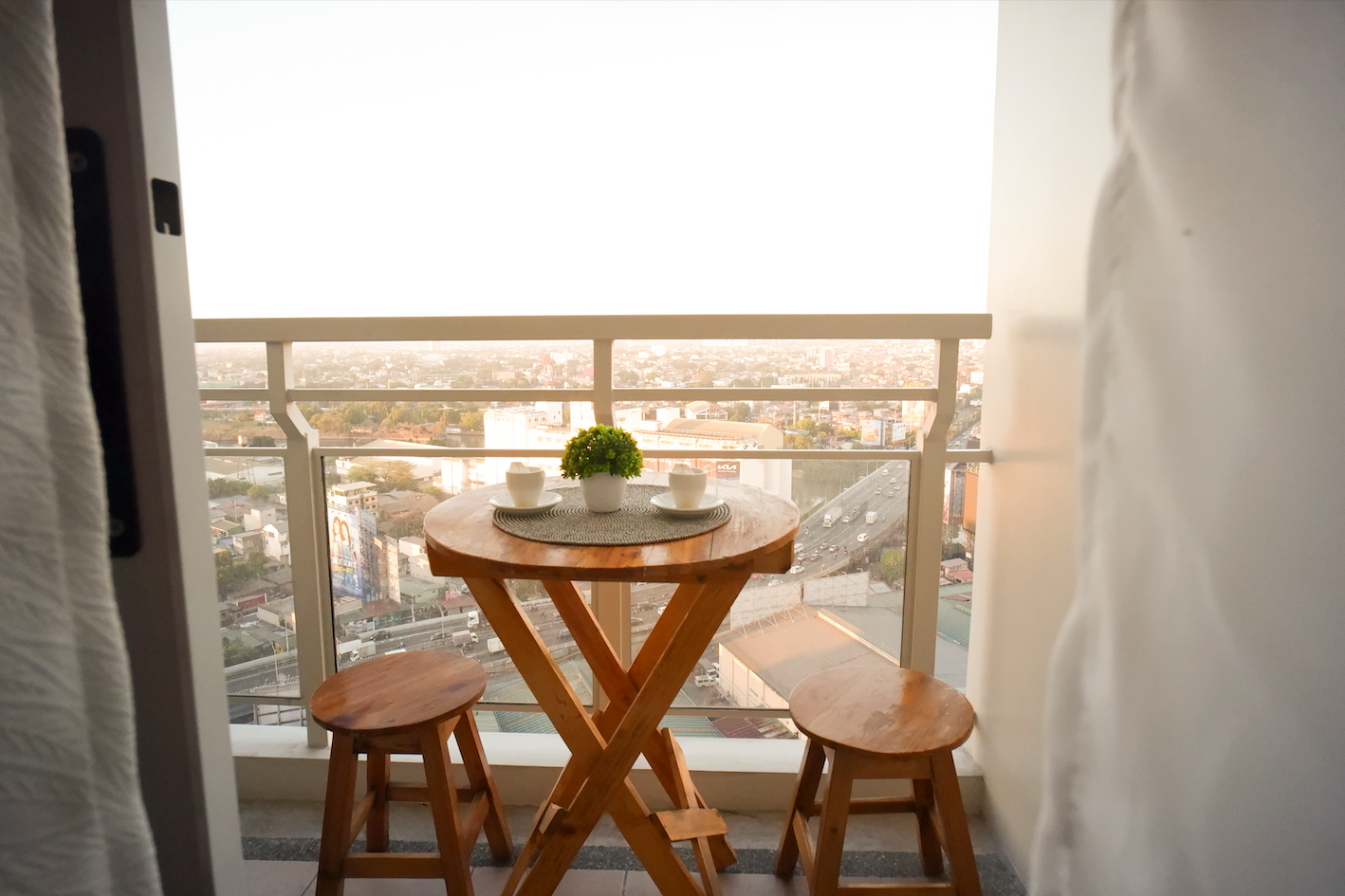 Cozy Stay at Pasig Blvd with Great City View