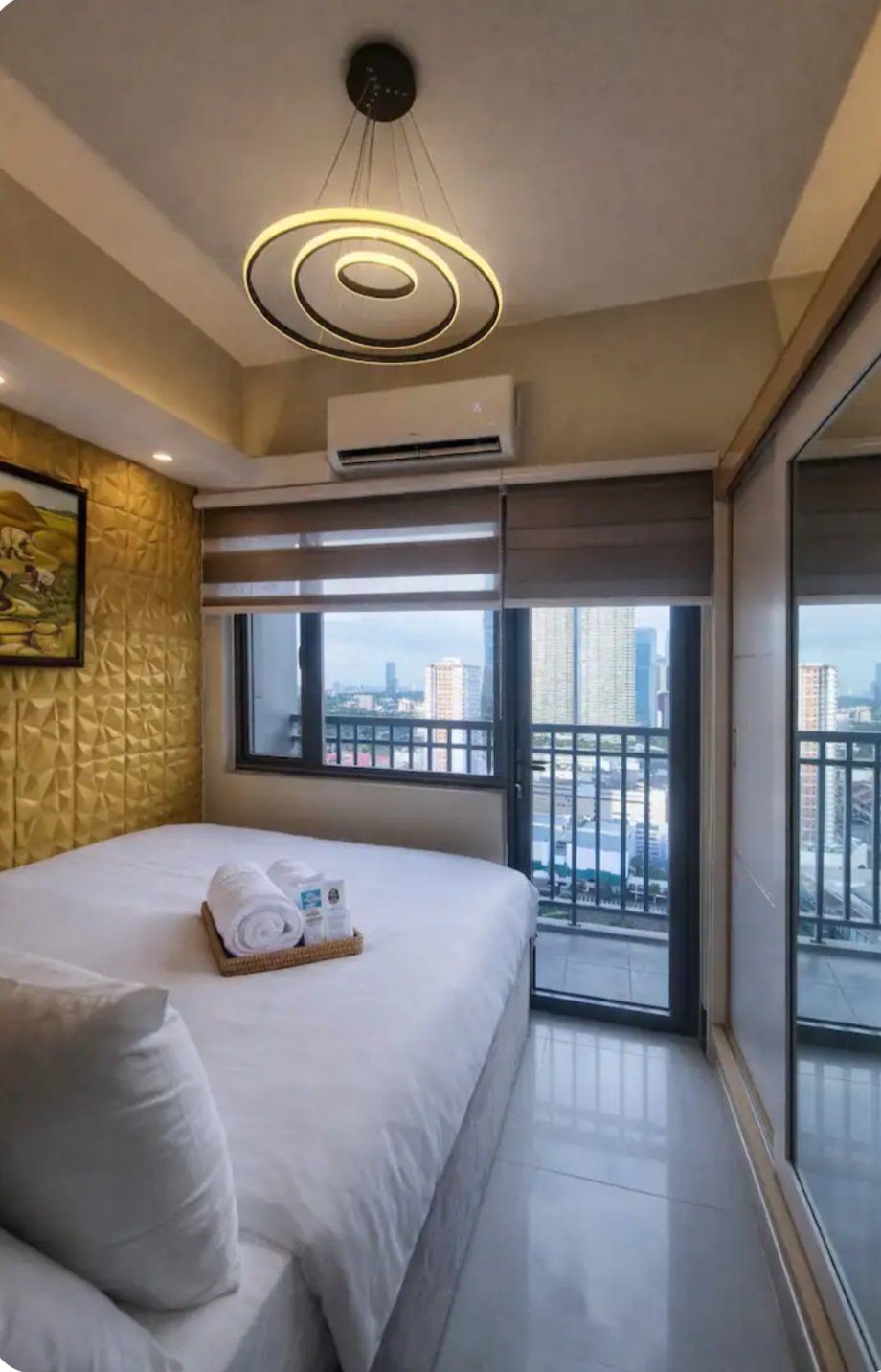 Casa Dayun: Premium Suite @ Fame | Walk to MRT, Malls & CBDs