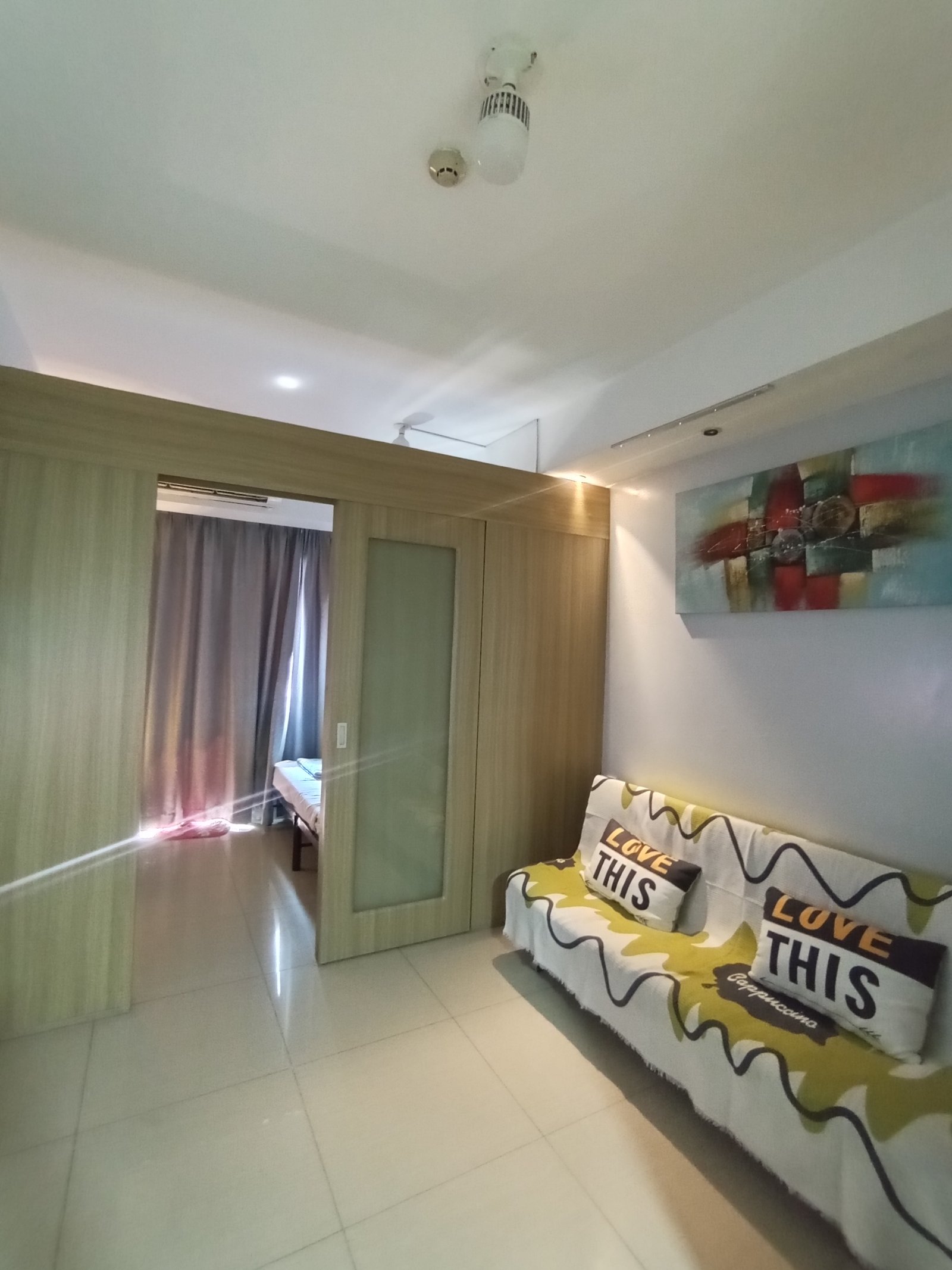Andeng's Cosy place at shell residences