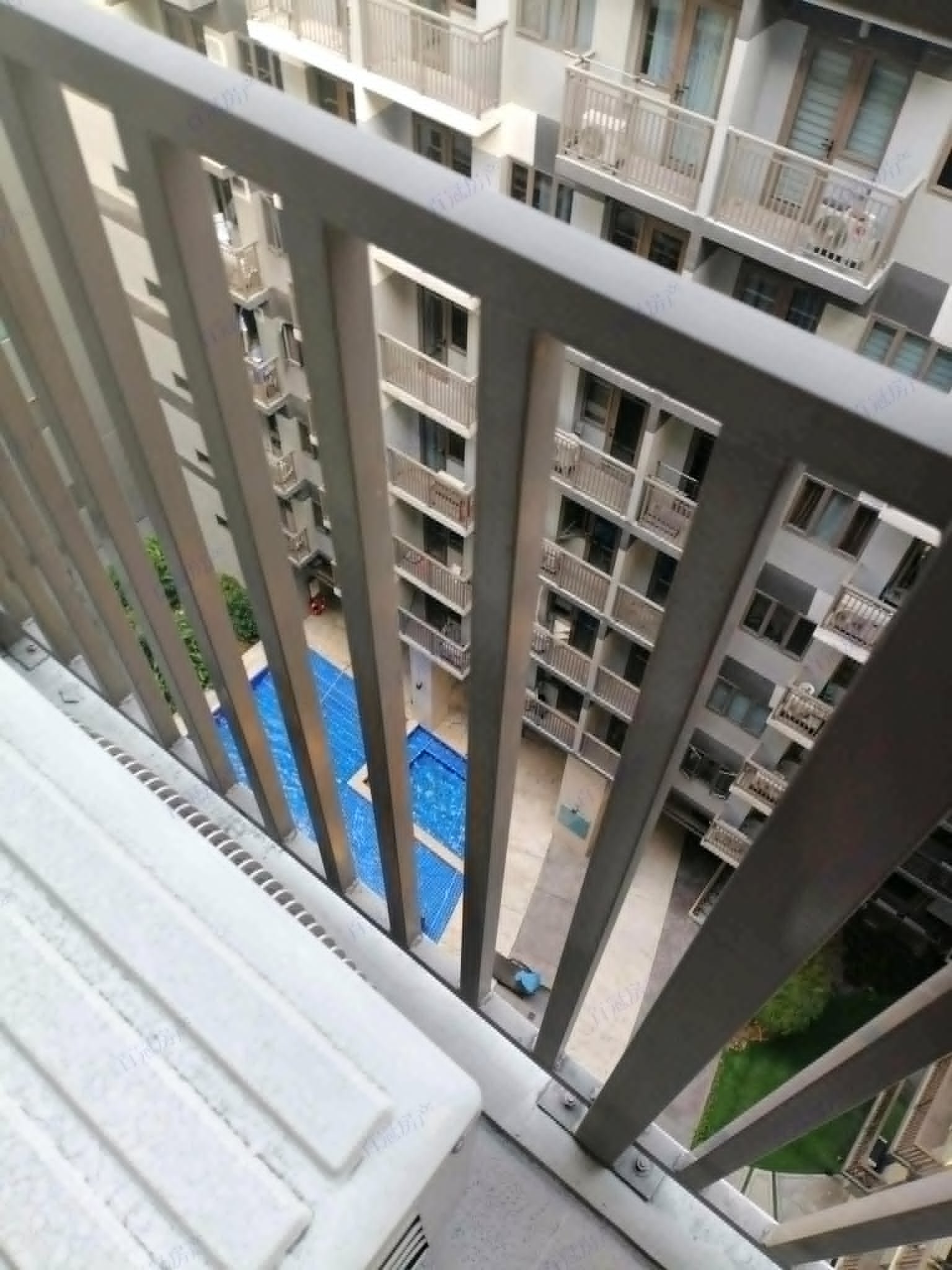 S RESIDENCES