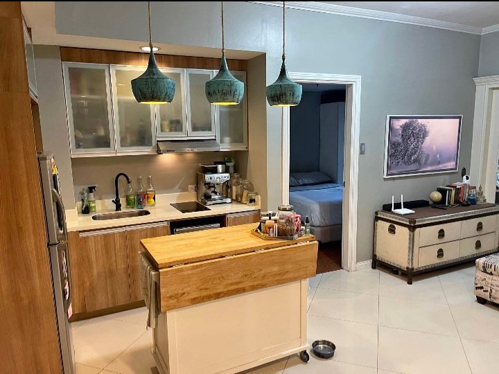 Stylish Semi-Furnished 2BR Condo for Sale at Tre Palmas, Taguig | Near BGC