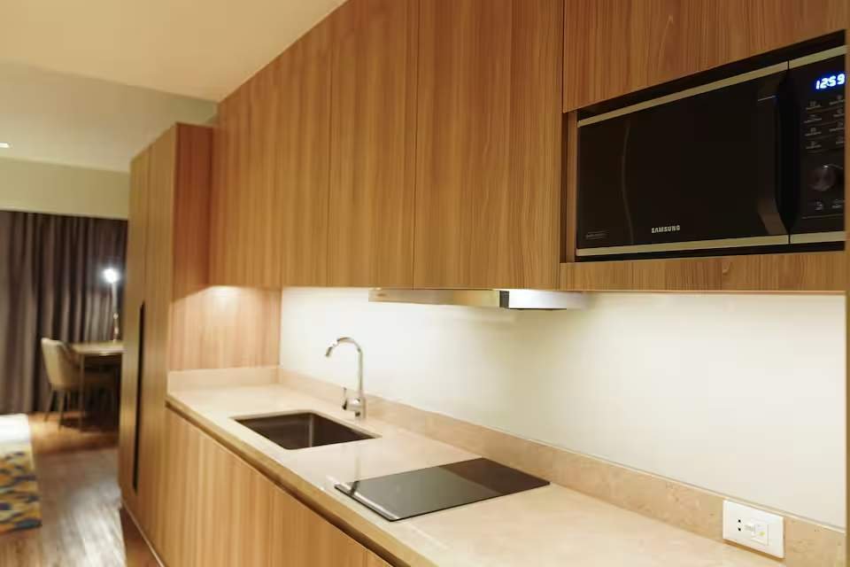 2708 - Hotel Acqua Residence Near Poblacion Makati Rockwell